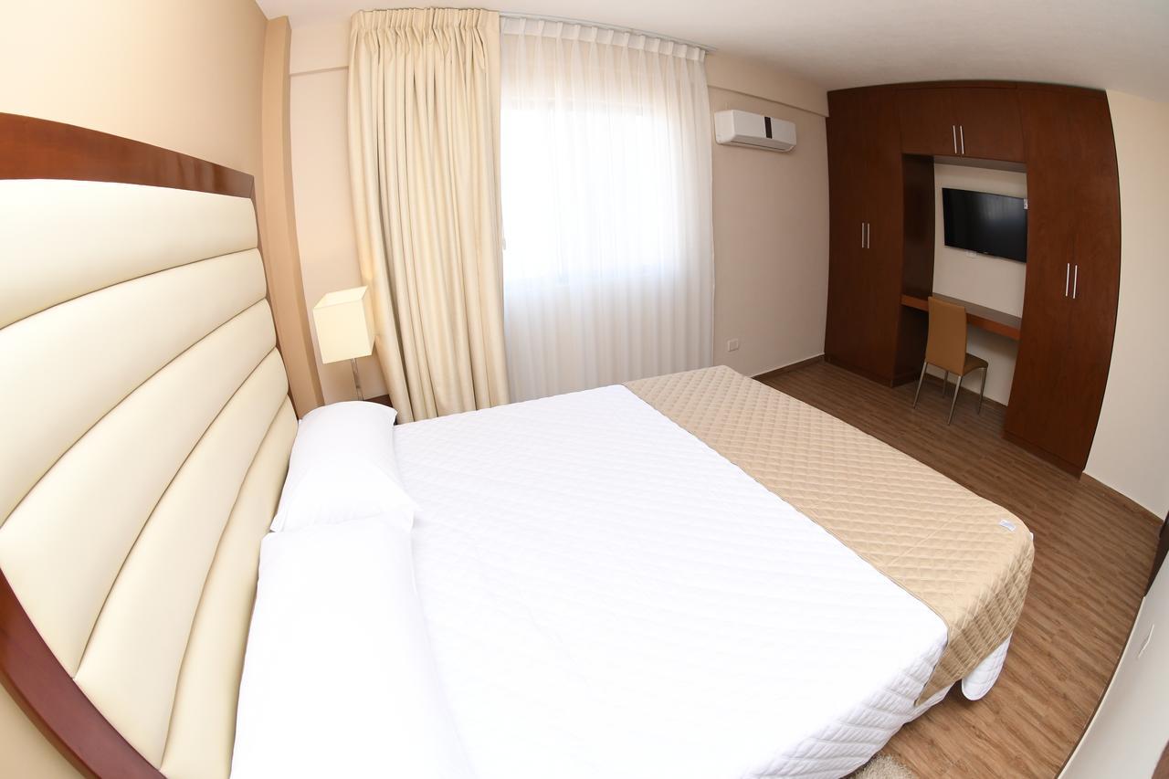 Taos Apart Hotel Santa Cruz de La Sierra Zewnętrze zdjęcie