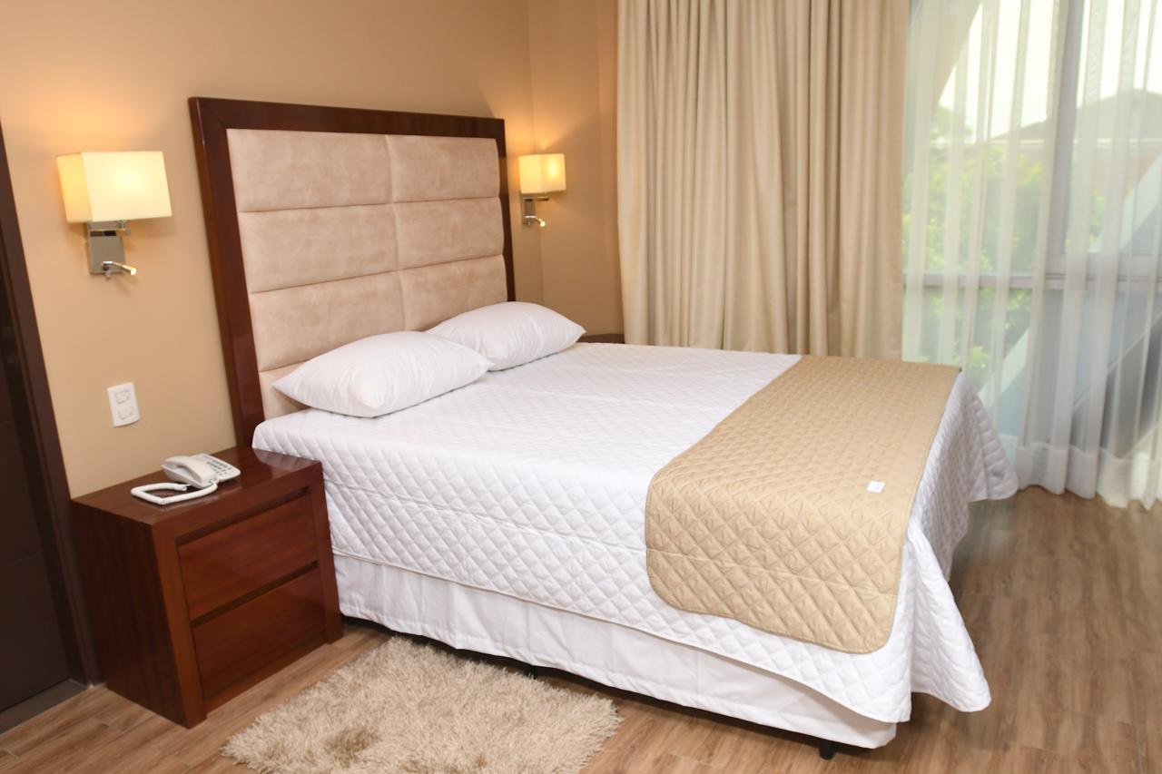 Taos Apart Hotel Santa Cruz de La Sierra Zewnętrze zdjęcie