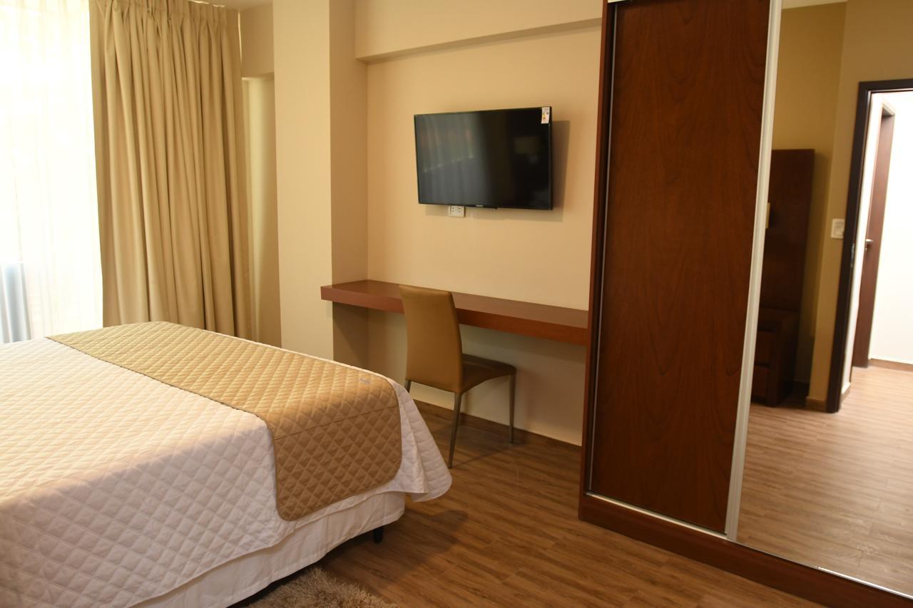 Taos Apart Hotel Santa Cruz de La Sierra Zewnętrze zdjęcie